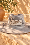"Libre" hat