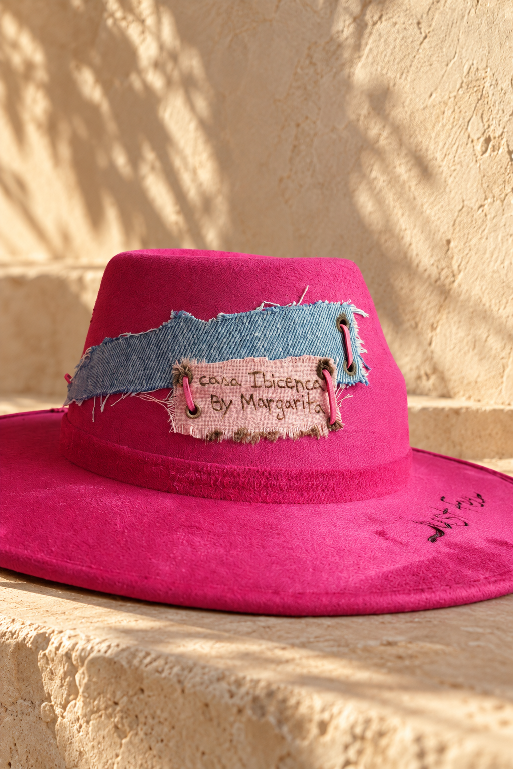 "Just feel" hat